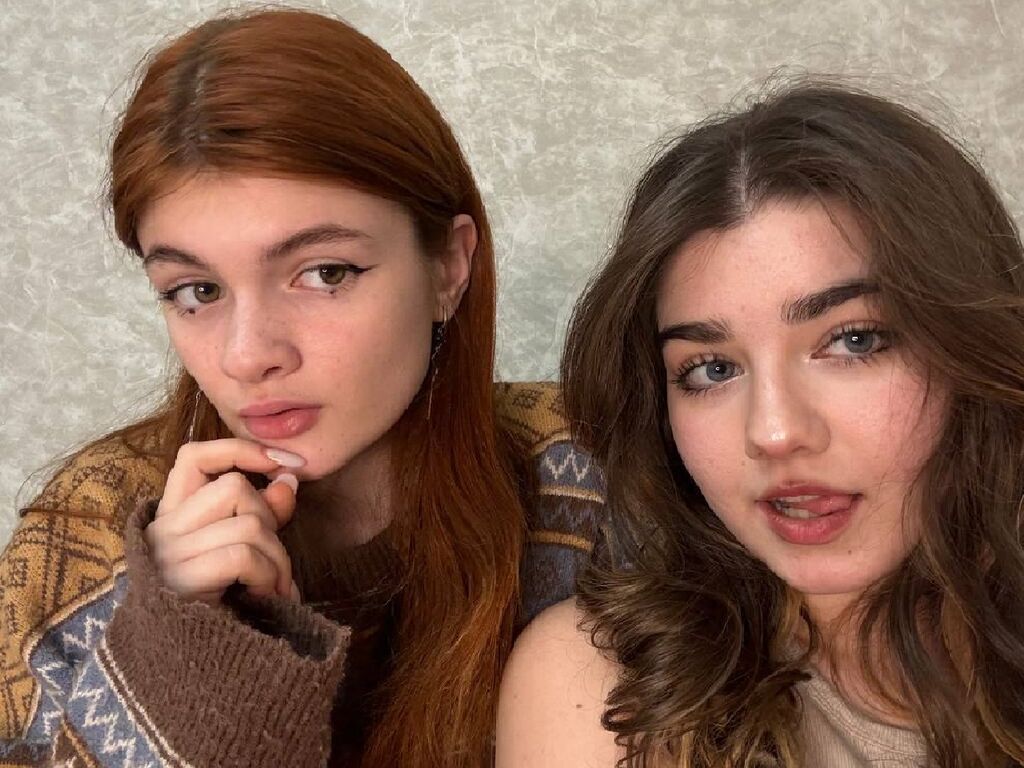 Lynnandcatherine's profile - Image n°0