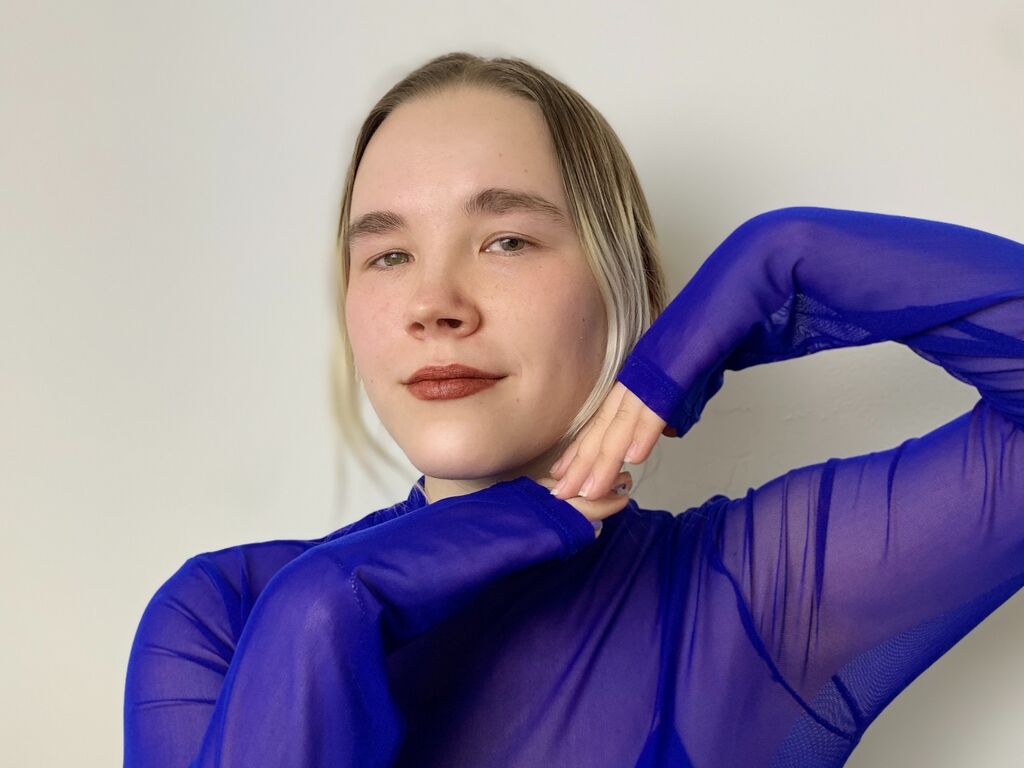 Lynnbate's profile - Image n°0