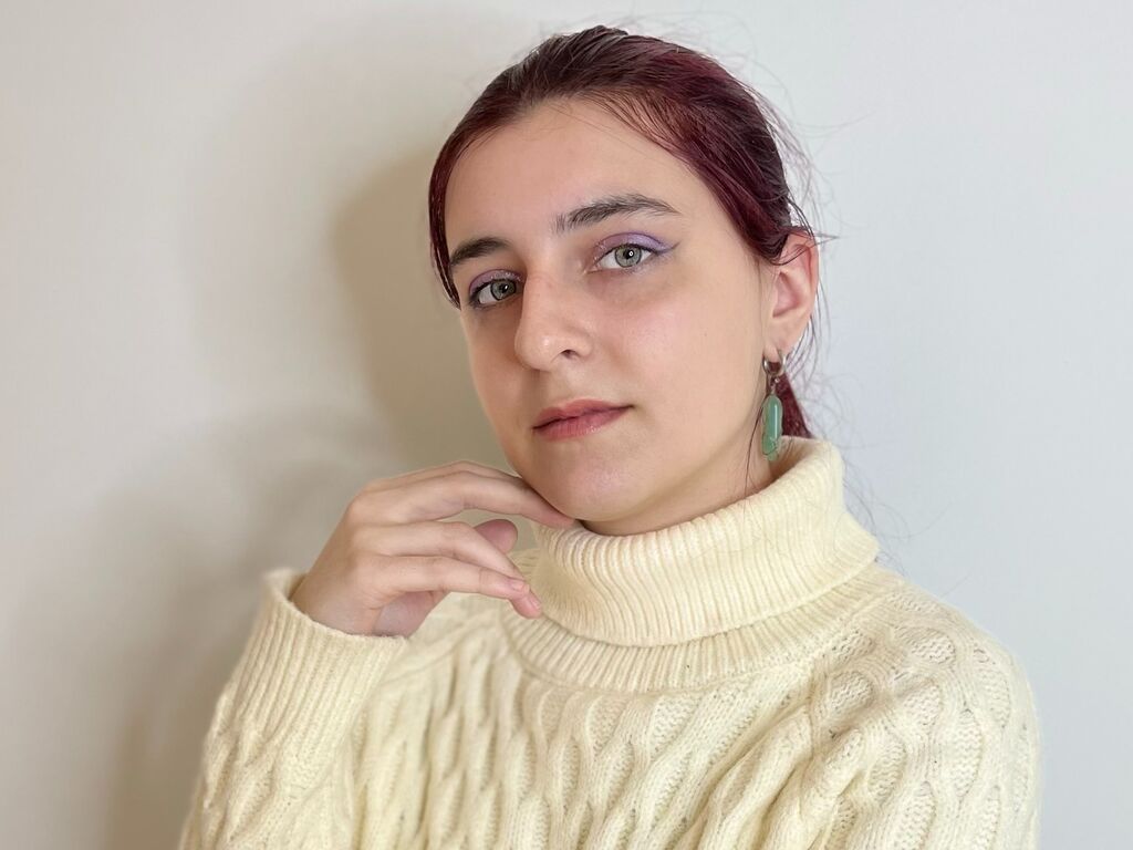 Lynnbeacher's profile - Image n°0