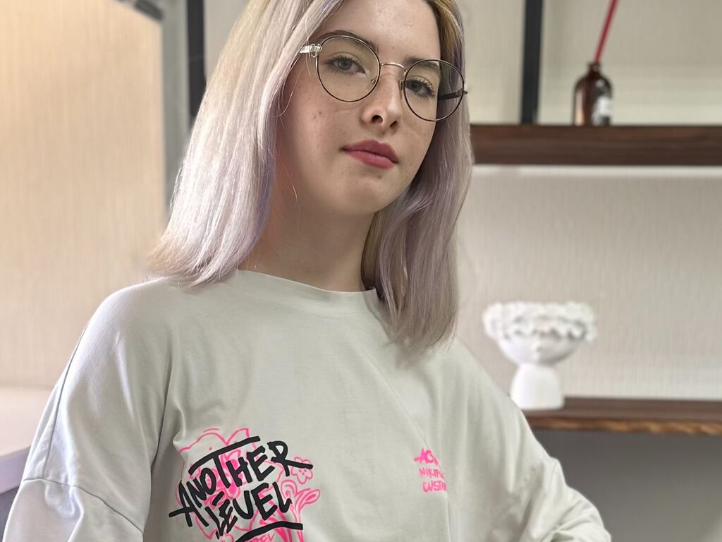 Lynnbelch's profile - Image n°0