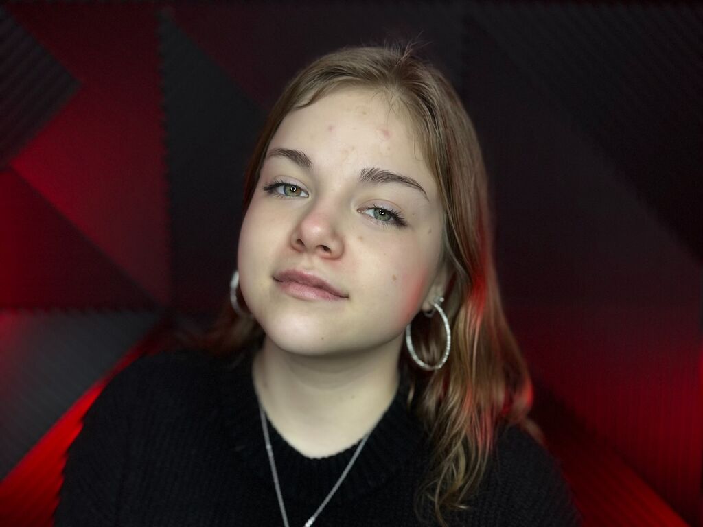 Lynneappleberry's profile - Image n°0