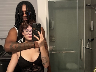 Webcam sex with Lyoraandaeson