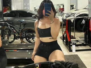 Lyyna58's Sexcam
