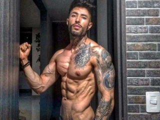 Webcam sex con Maximus_Golden