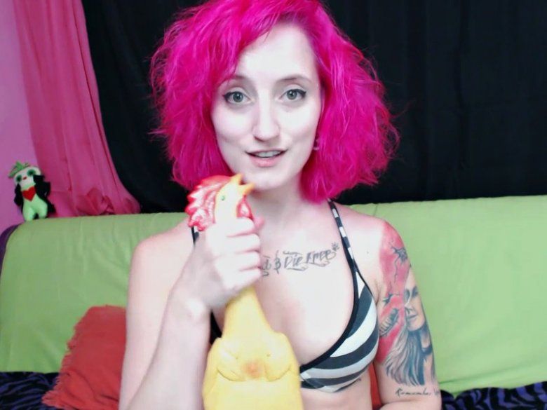 MissQuinCam's profile - Image n°7
