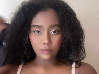 Mackeynikaxxx