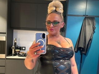 Webcam sex con Madame_Bonnie