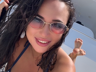 Webcam sex with MadamSex