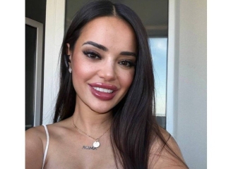 Sexo por webcam con Maddyluna