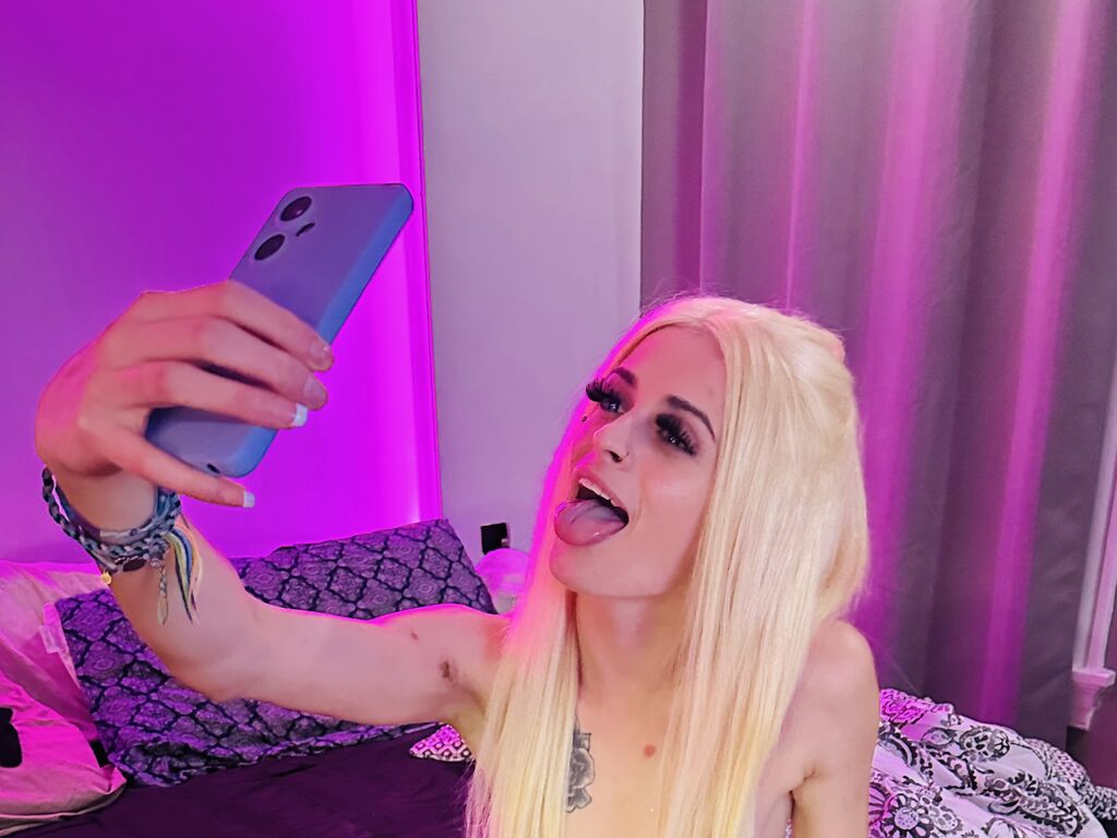 Maddypink's profile - Image n°0