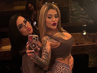 Madinaandkatrine's Sexcam