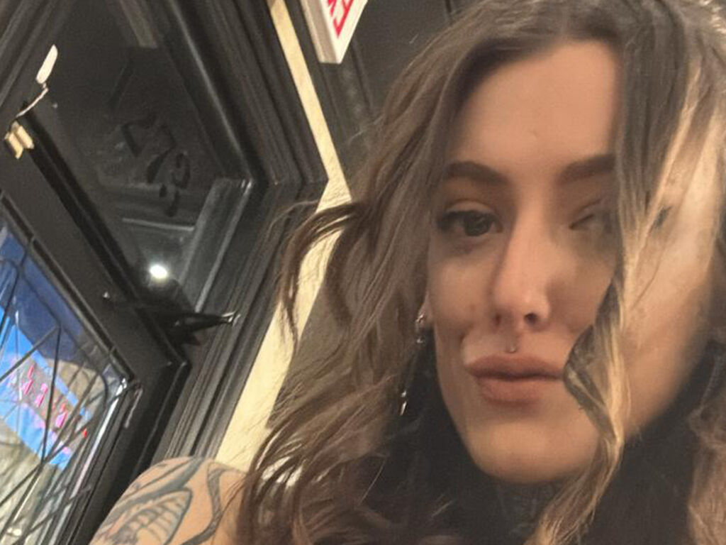 Perfil con Madisondeebanks - Imagen  n°1