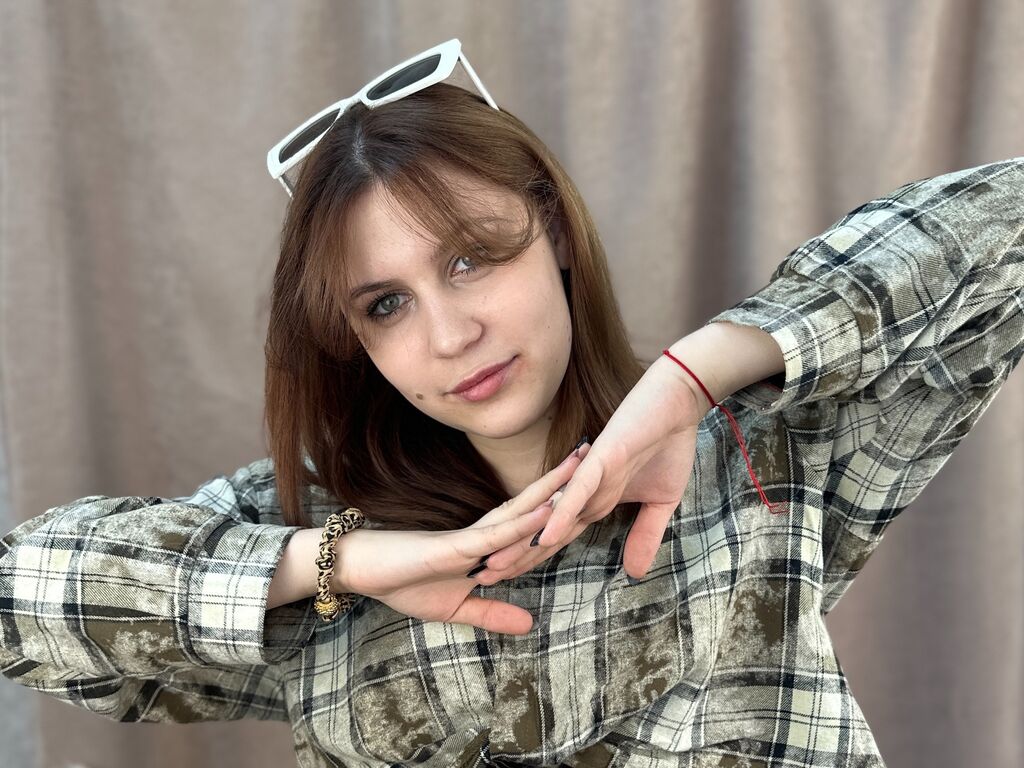 Maebenham's profile - Image n°0