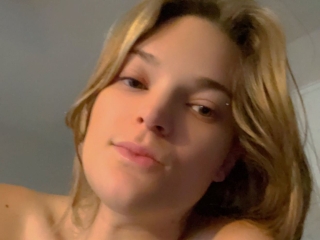 Maid4u22's Sexcam