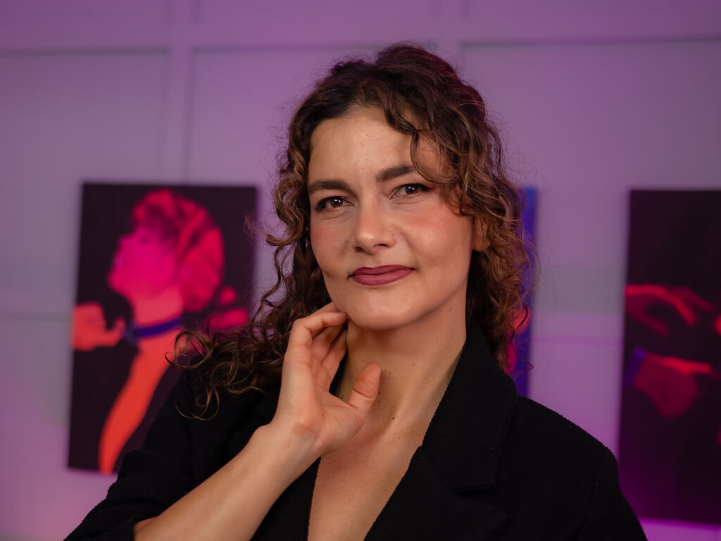 Maitressedeborah's profile - Image n°1
