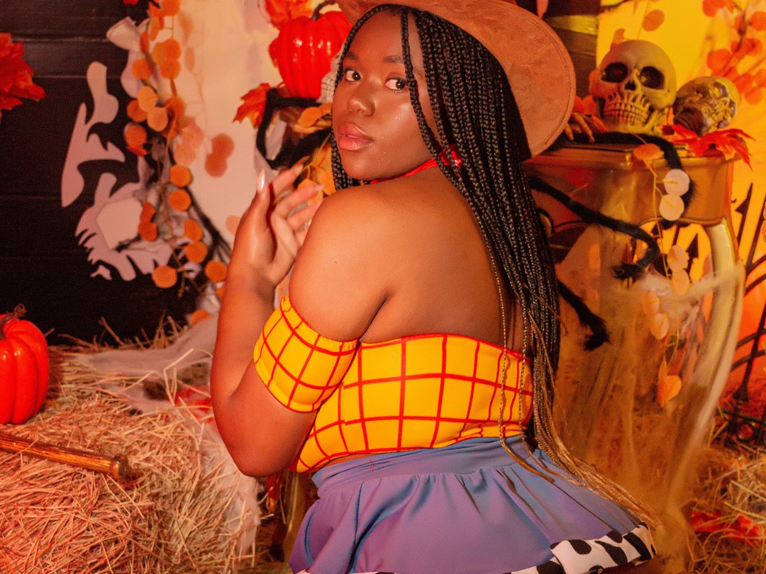 Makenagolden's profile - Image n°0