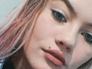 Sexo por webcam con Malaya22