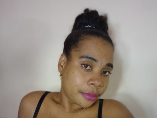 Sexo por webcam con Mariellesaida