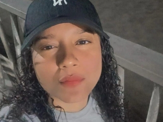 Webcam sex con Marilynevanss