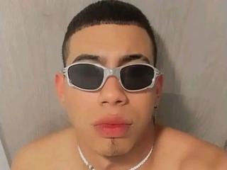 Marlonhot_Bigcock's Sexcam