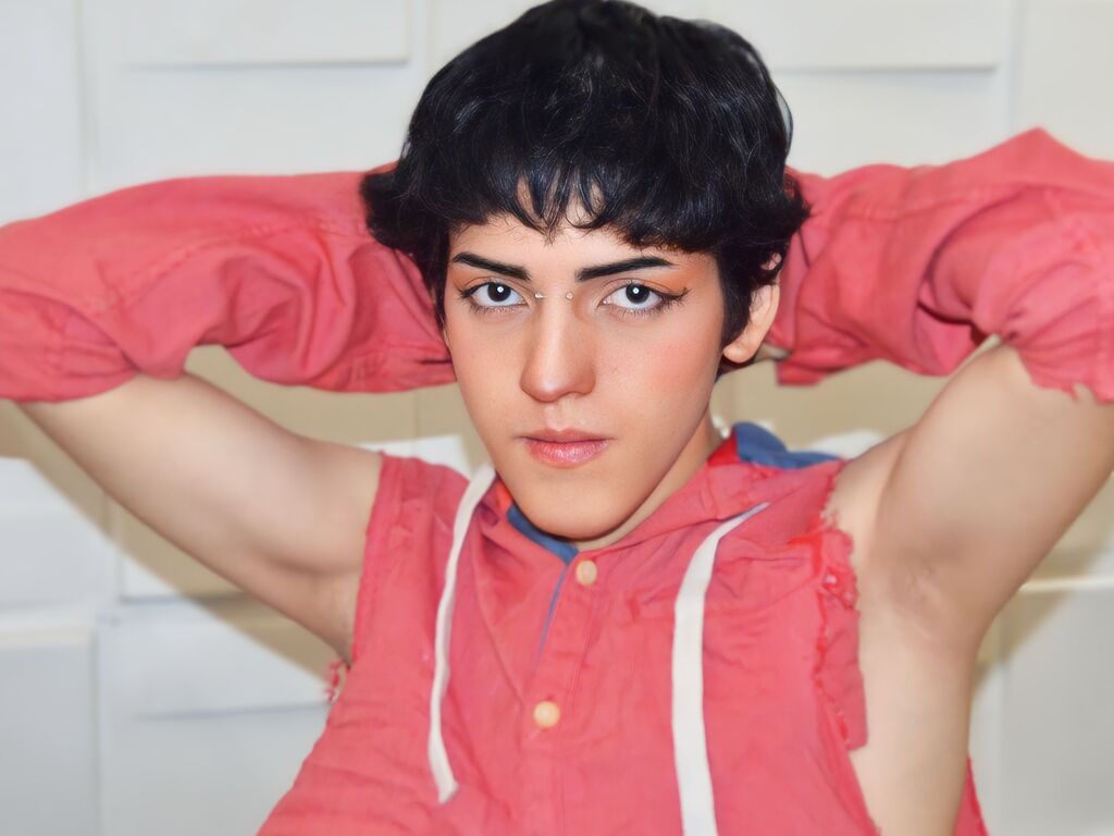 Martinjhones's profile - Image n°0