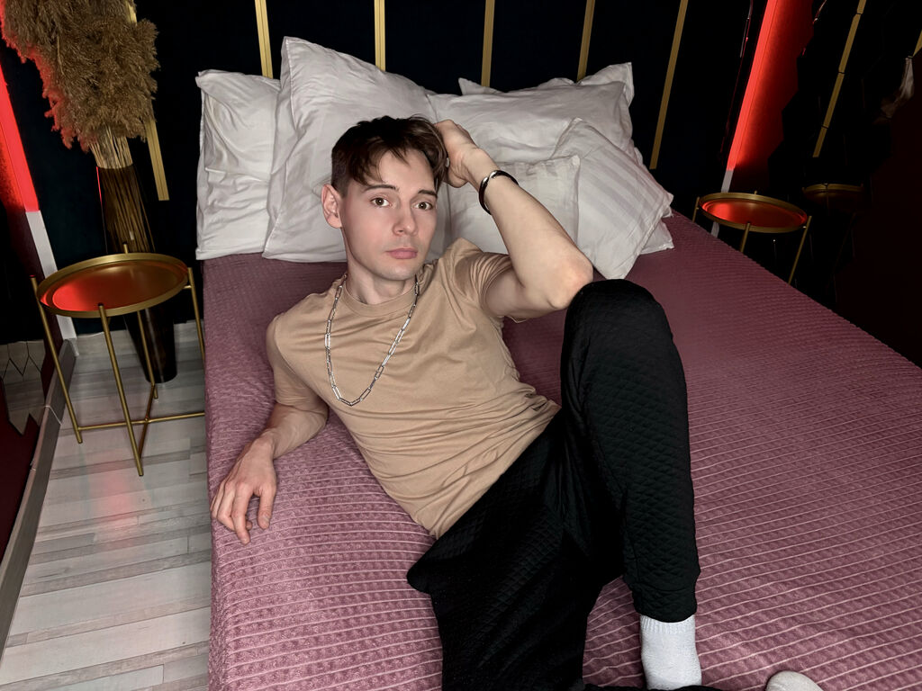 Martinperry's profile - Image n°0