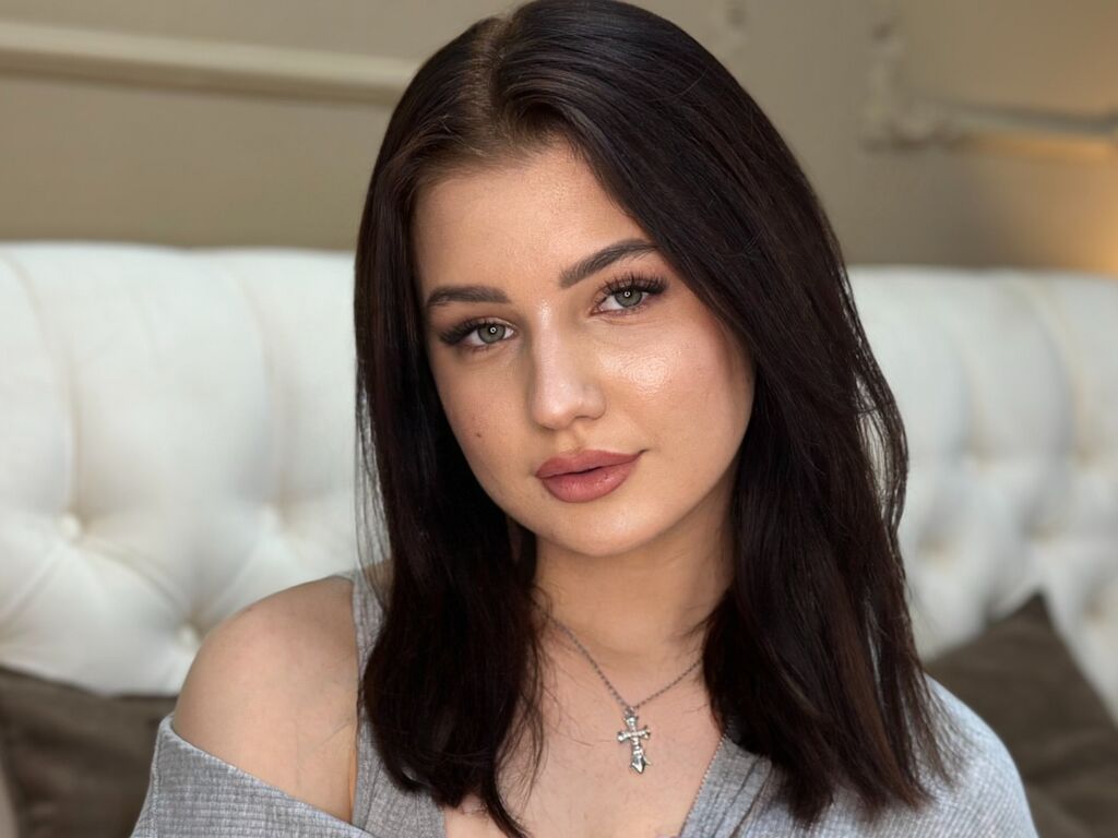 Maryannewarner's profile - Image n°1