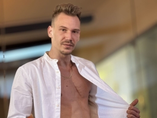 Webcam sex with Mateobenjamin