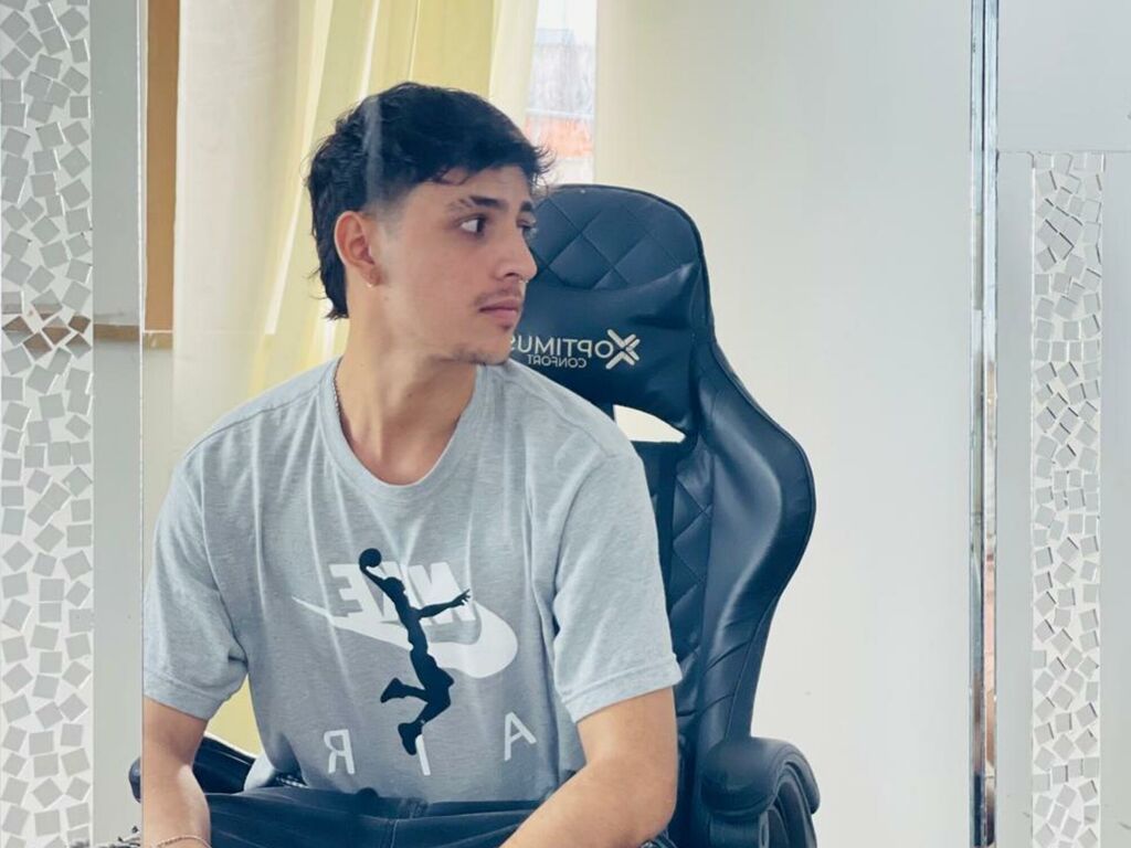Mattstonee's profile - Image n°1