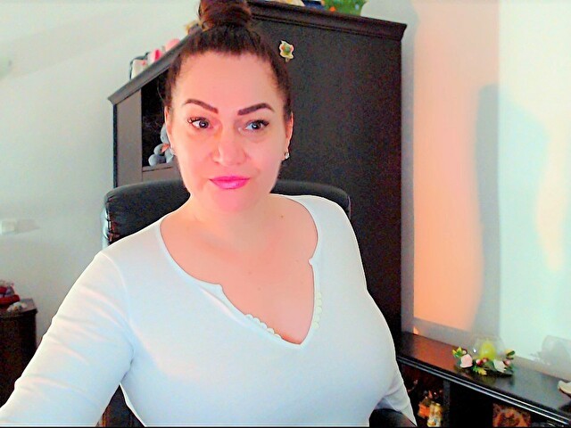 maturesara's profile - Image n°1