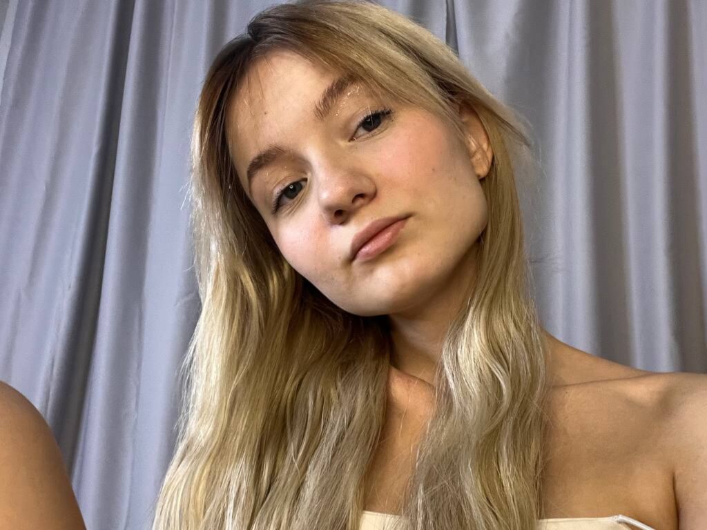 Maureenemily's profile - Image n°1