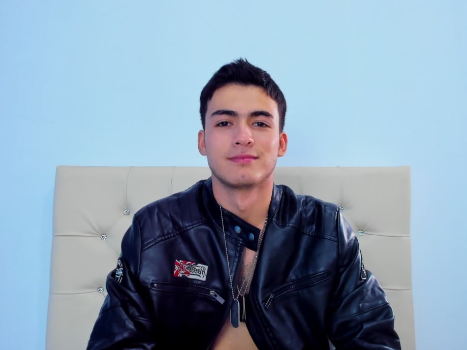 Maxclevenson's profile - Image n°0