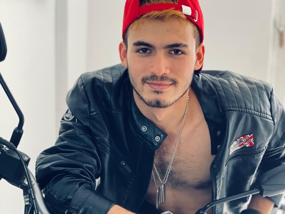 Maxclevenson's profile - Image n°1