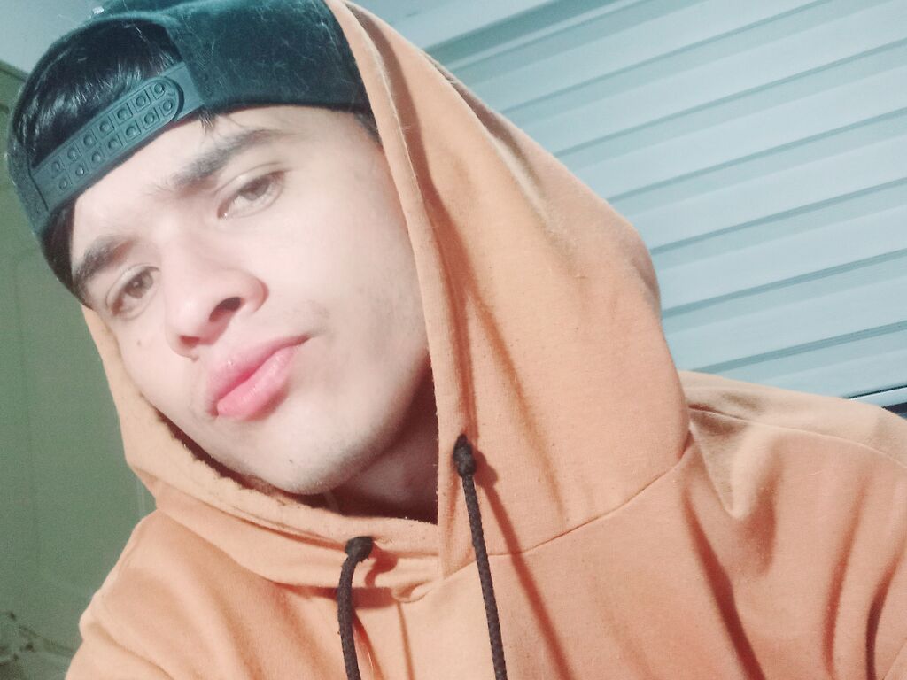 Maxglam's profile - Image n°1