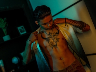 Webcam sex with Maximilianogray
