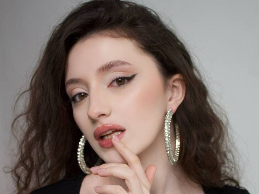 Maxinehewson's profile - Image n°1