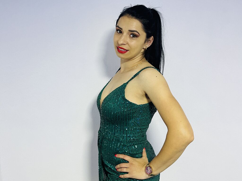 Mayakely's profile - Image n°2