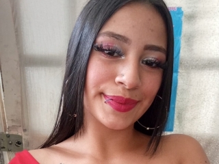 Sexo por webcam con Mayascottt