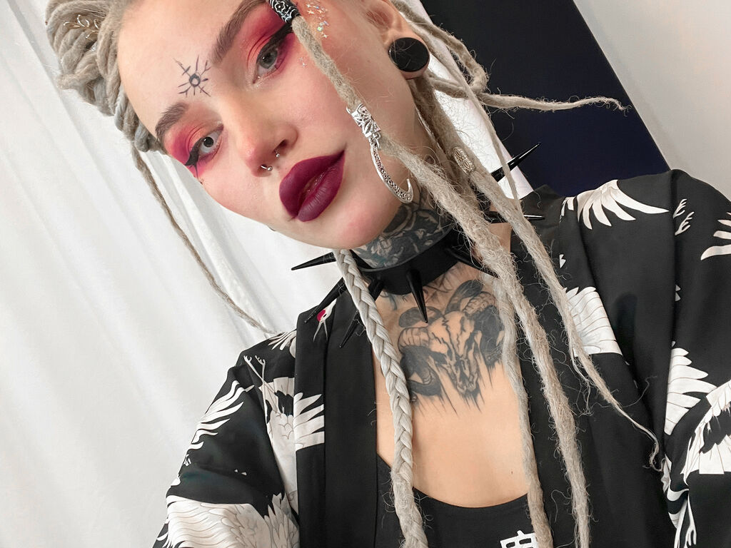 Mayasunny's profile - Image n°1
