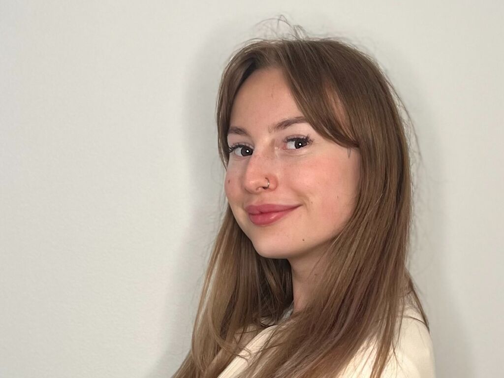 Meganbench's profile - Image n°0