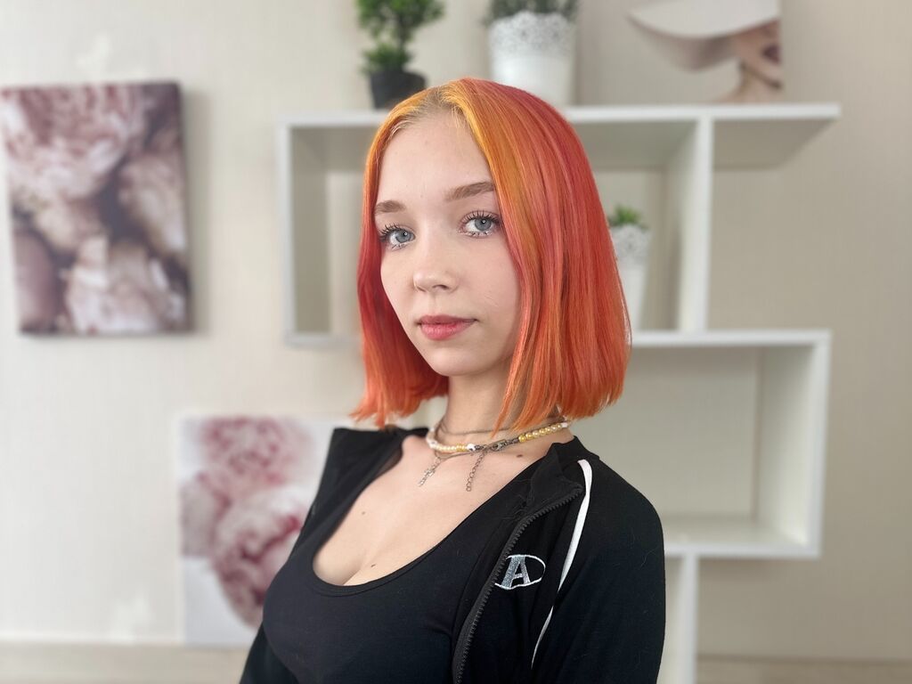 Megancorell's profile - Image n°0