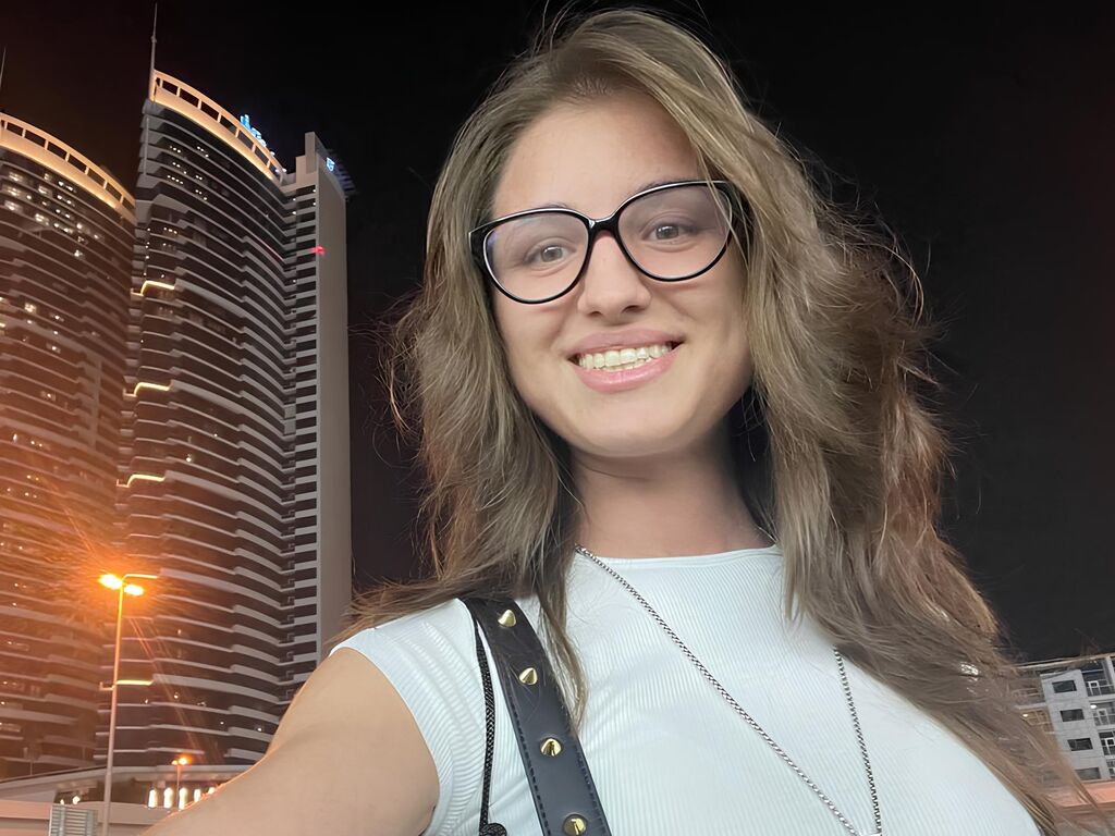Megancroke's profile - Image n°0
