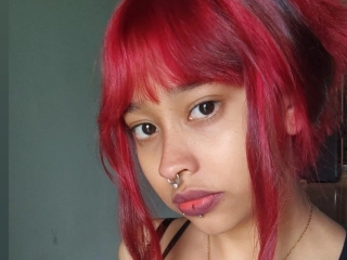 Sexo por webcam con Megandoll98