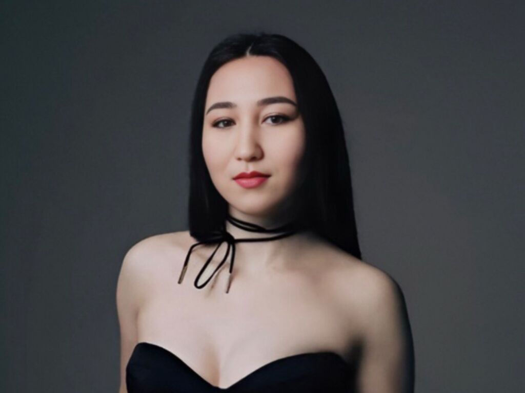 Meganembury's profile - Image n°0