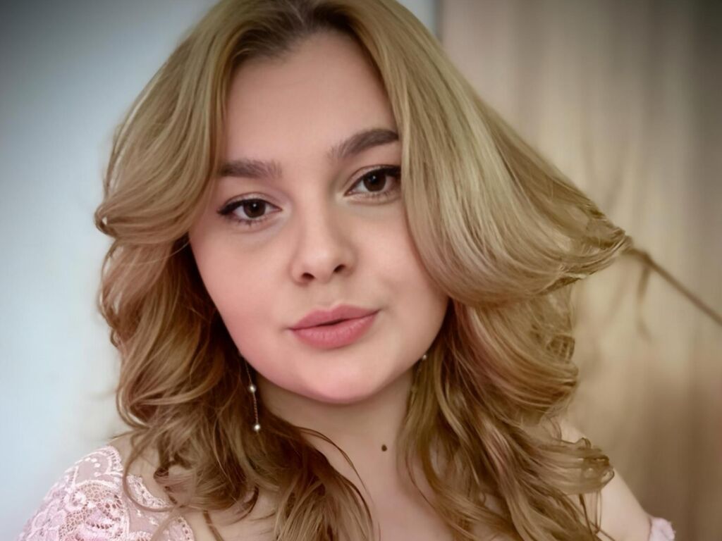 Meganeverly's profile - Image n°2