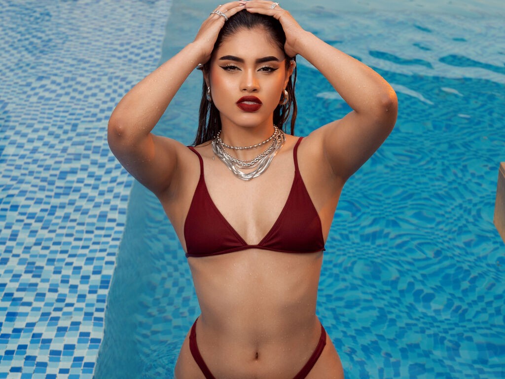 Meganrouser's profile - Image n°1