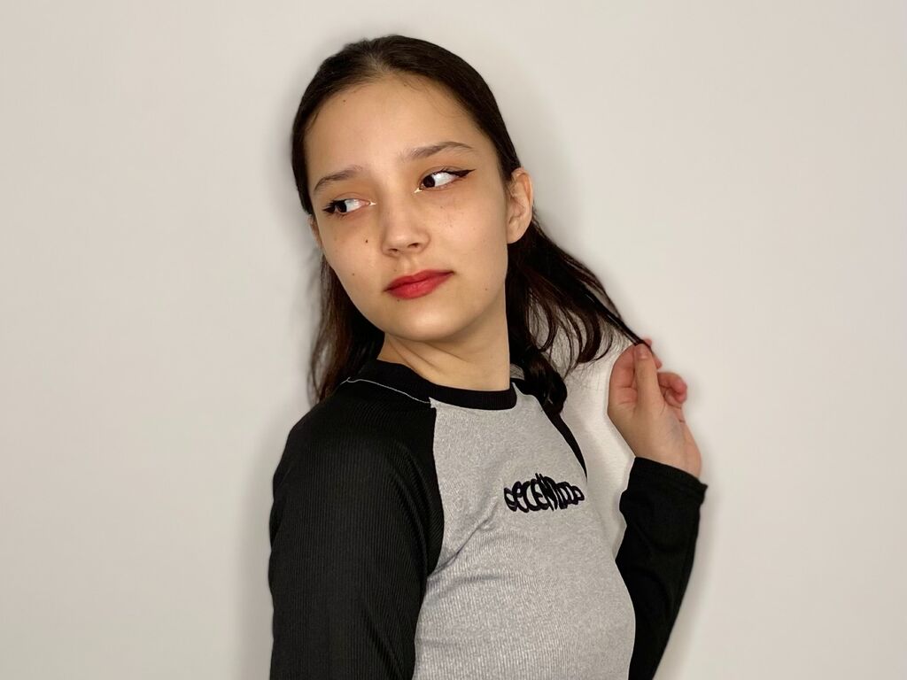 Meghanhearing's profile - Image n°0