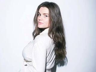 Webcam sex with Melanimell