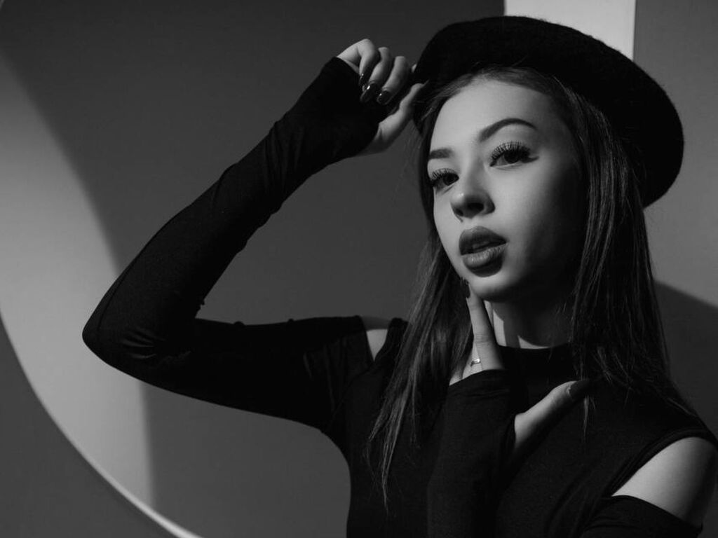 Mellissamoran's profile - Image n°1