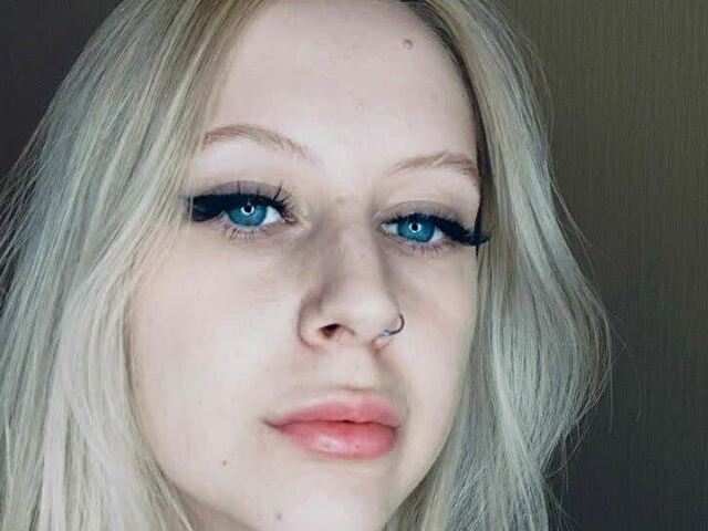 Merryjullsx's profile - Image n°1